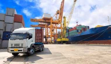 Artificial-Intelligence-Revolutionizing-Logistics,-and-Supply-Chain